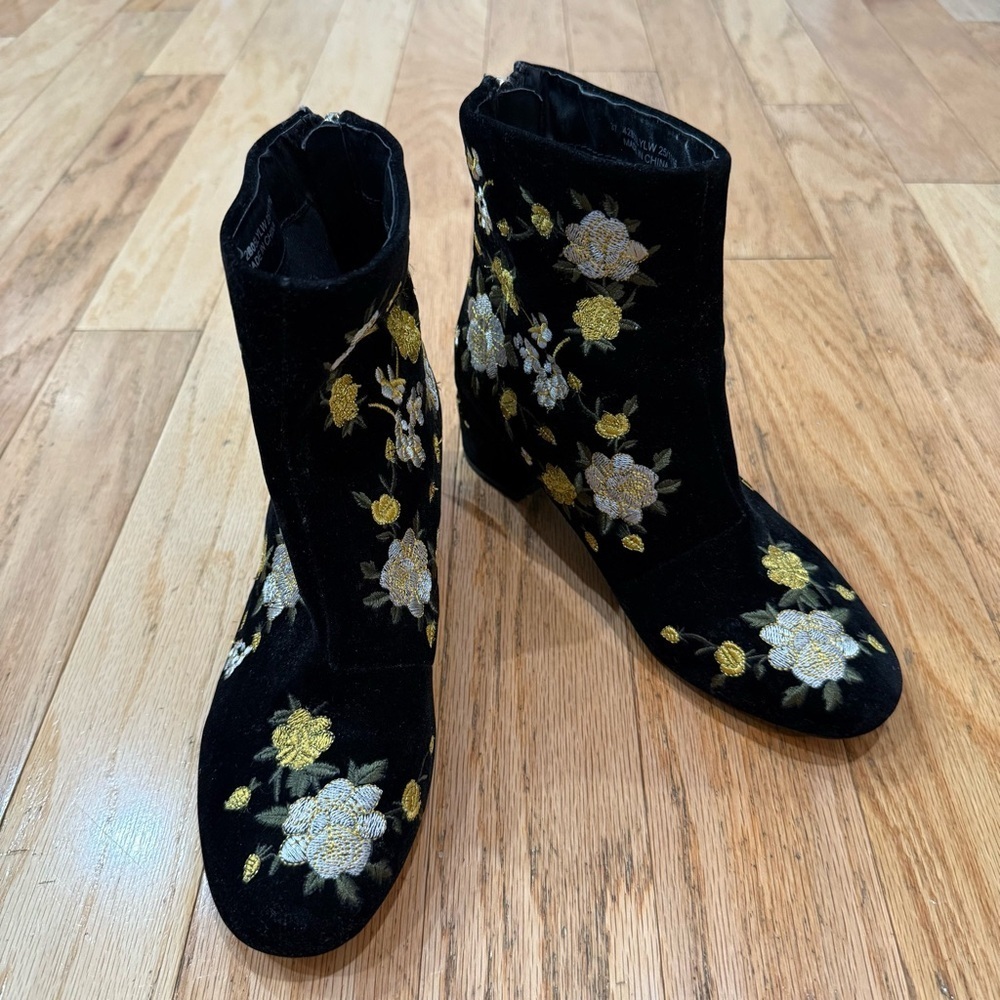 Topshop Floral Embroidered Black Ankle boots size 37 - Picture 7 of 7